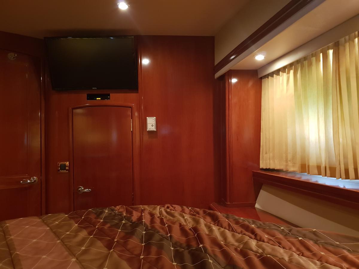 埃拉特 Xclusive 22M Air Conditioned 3-Luxury Bdr Lovely Yacht酒店 外观 照片